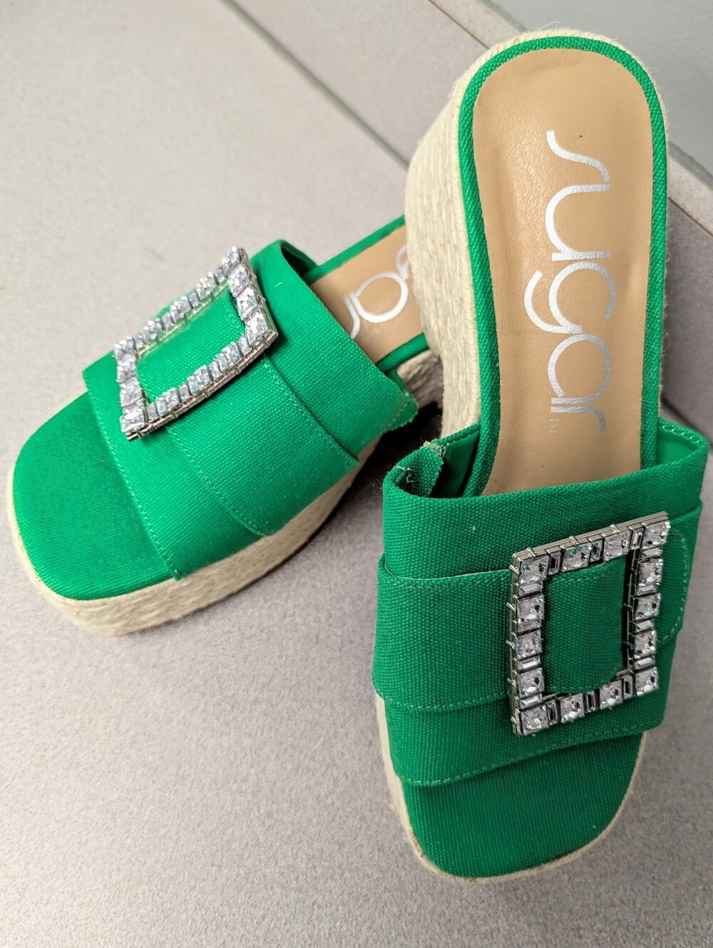 BRAND NEW! KellyGreen Espadrille Platform Slide with Crystal Buckle, Sz 8